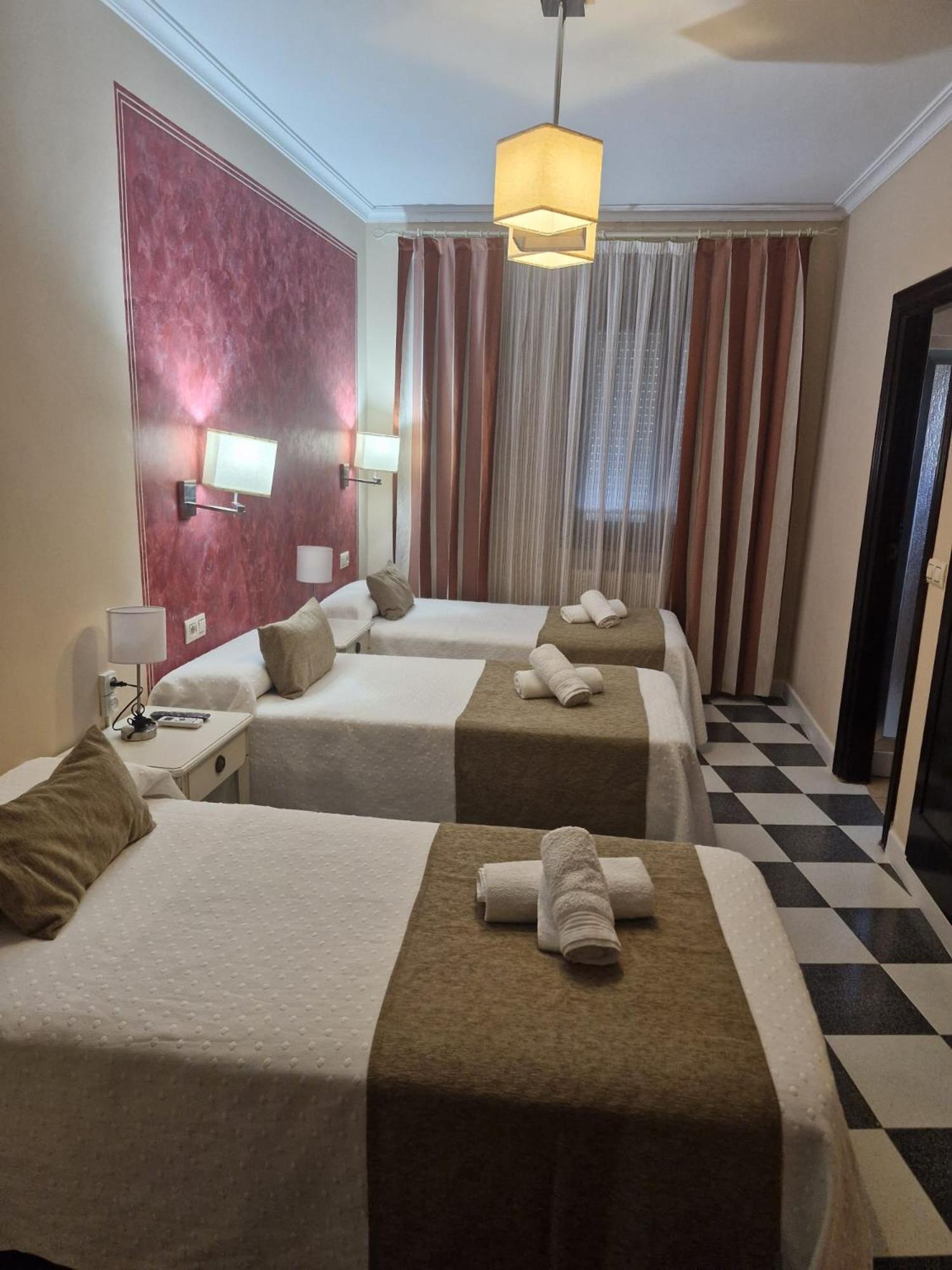 Hostal El Fogon De Felisa Herrera del Duque Εξωτερικό φωτογραφία